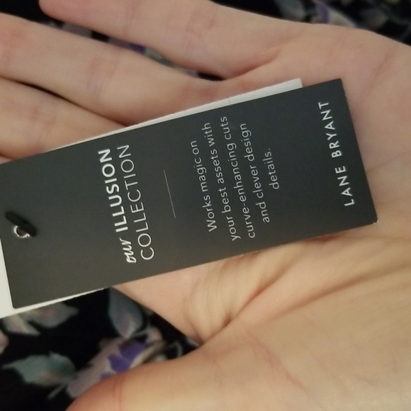 NWT Lane Bryant floral mesh ruched center tee - Picture 8 of 9